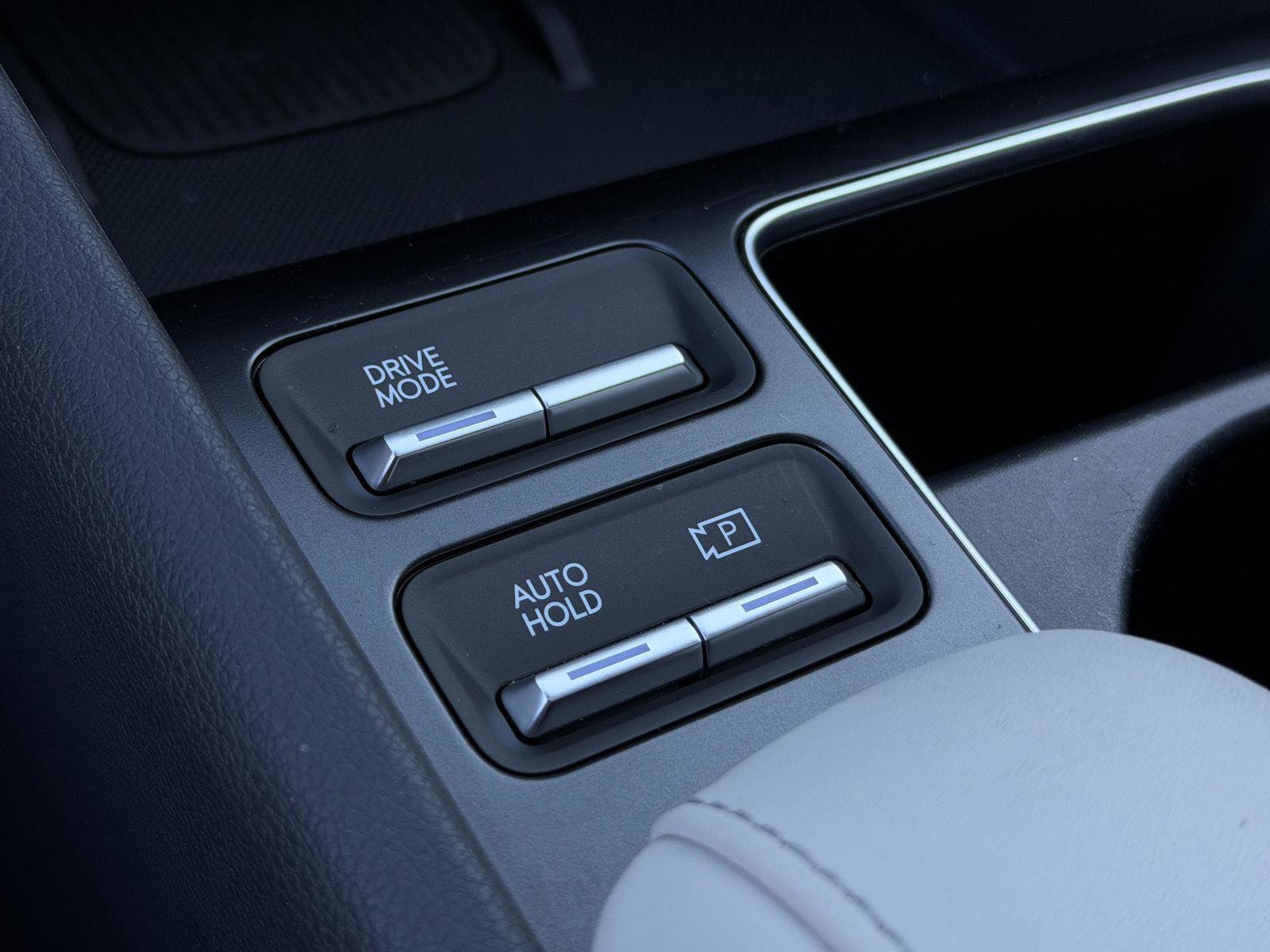 Certified 2024 Hyundai Sonata SEL w/ Convenience Package image 16