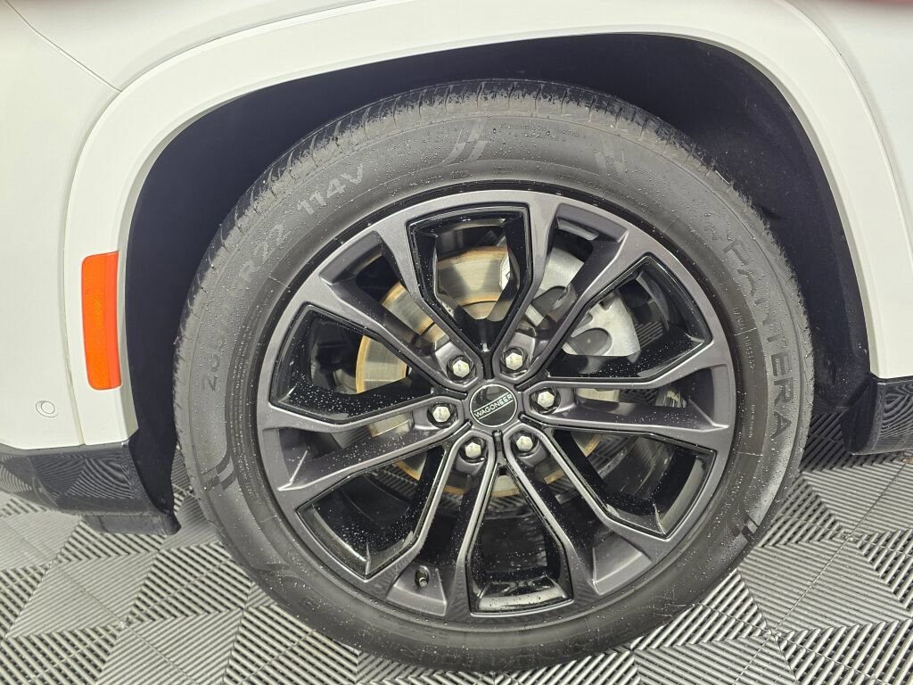 Used 2024 Jeep Grand Wagoneer Series II w/ Quick Order Packagew 28T image 12