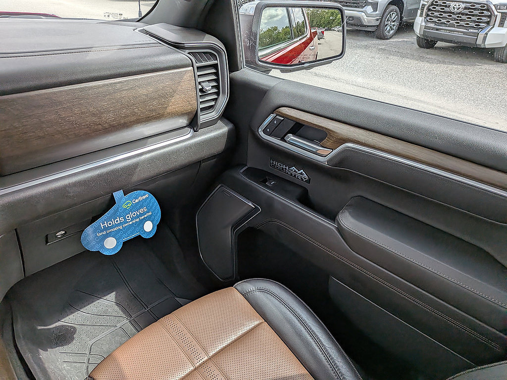 Certified 2025 Chevrolet Silverado 1500 High Country AWD/4WD image 75