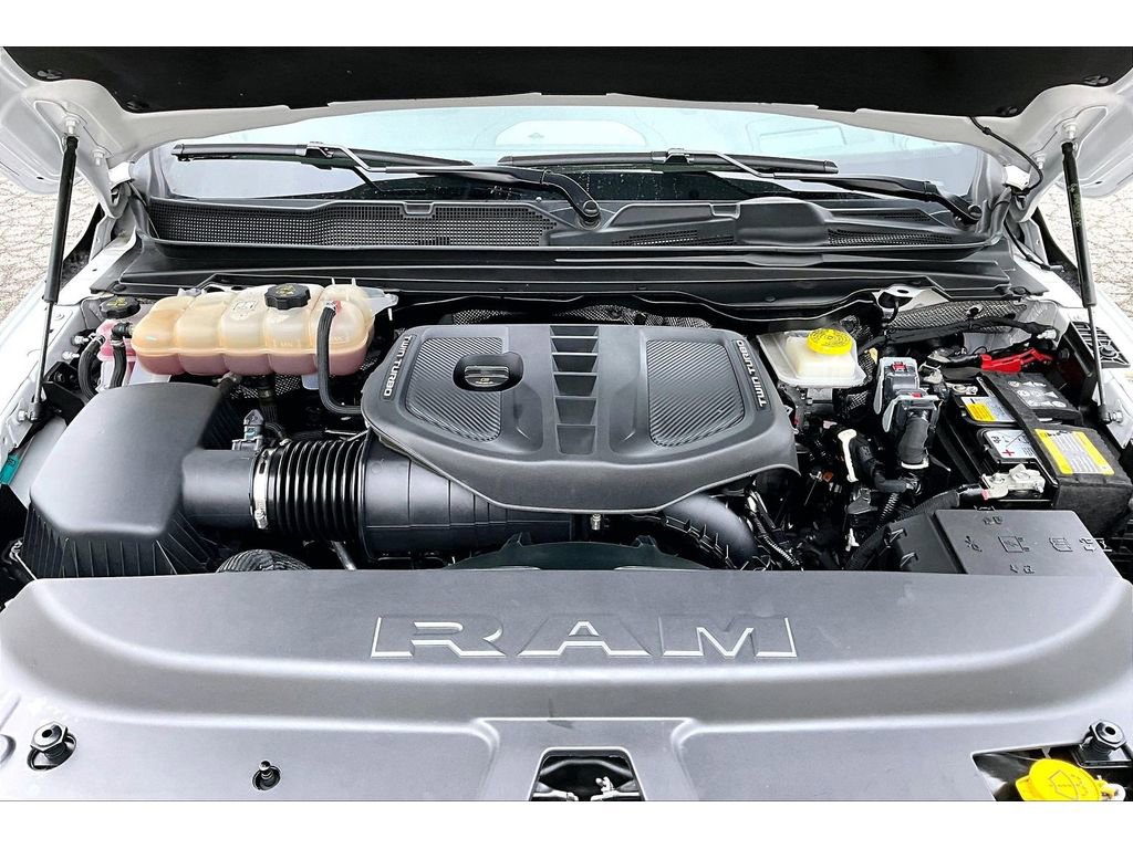 Certified 2025 RAM 1500 Limited AWD/4WD image 13