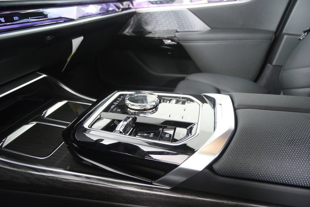 New 2026 BMW i7 xDrive60 w/ M Sport Package RWD image 22