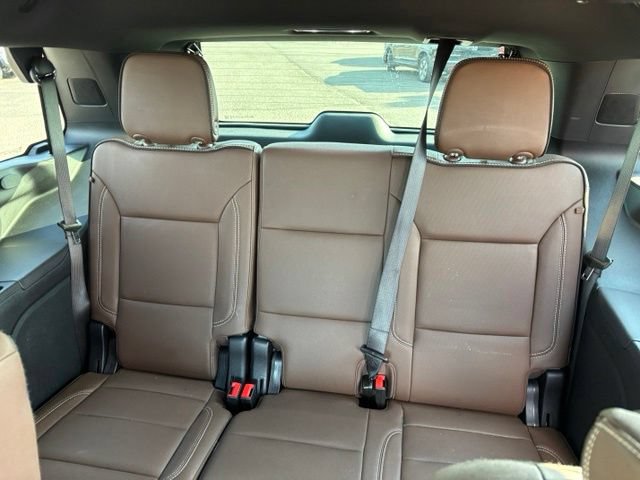 Certified 2025 Chevrolet Tahoe High Country w/ Sun And Tow Package AWD/4WD image 19