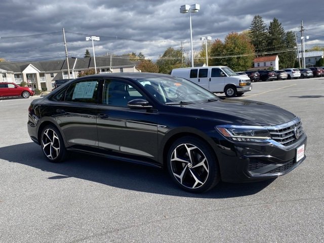 Used 2020 Volkswagen Passat 2.0T R-Line image 7