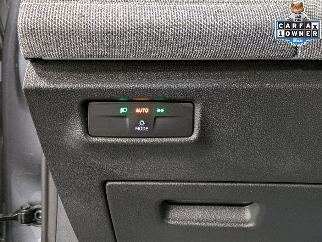 Used 2025 Volkswagen Tiguan S image 23