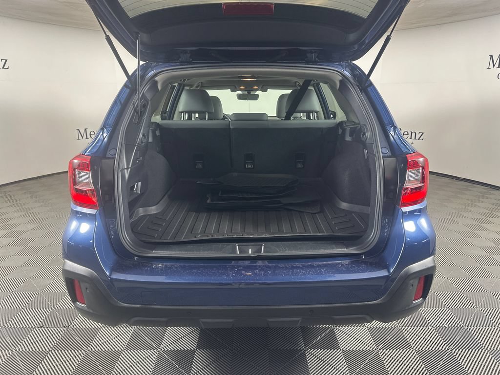 Used 2019 Subaru Outback 2.5i Limited AWD/4WD image 18