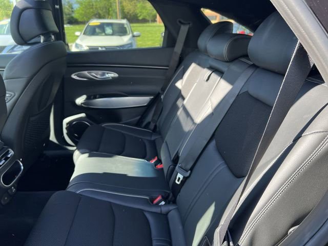 Used 2025 Genesis GV70 3.5T Sport AWD/4WD image 21