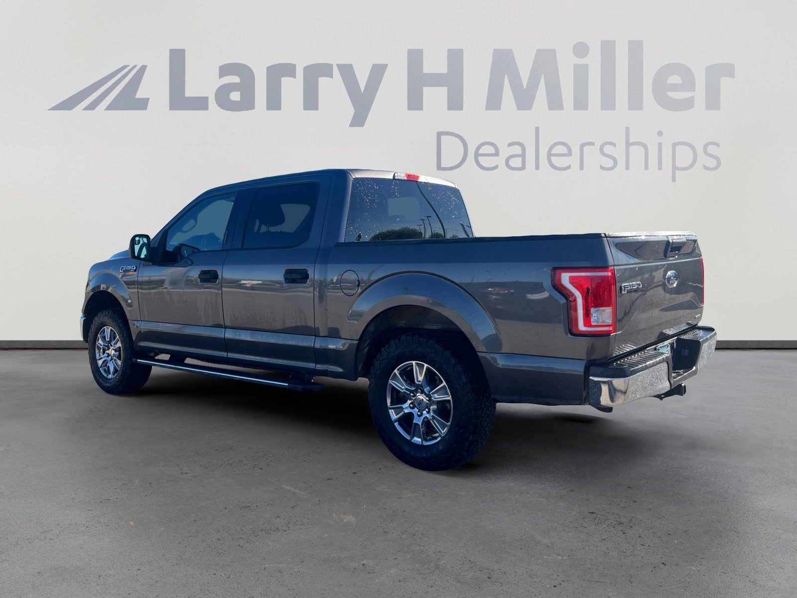 Used 2016 Ford F150 XLT image 3