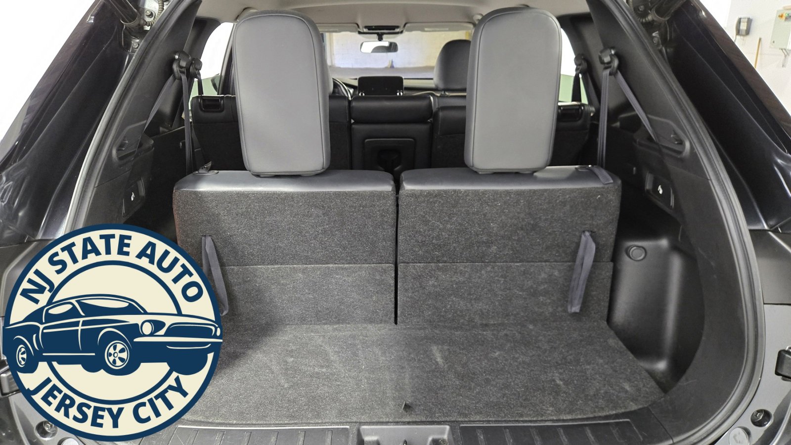 Used 2024 Mitsubishi Outlander SE image 28