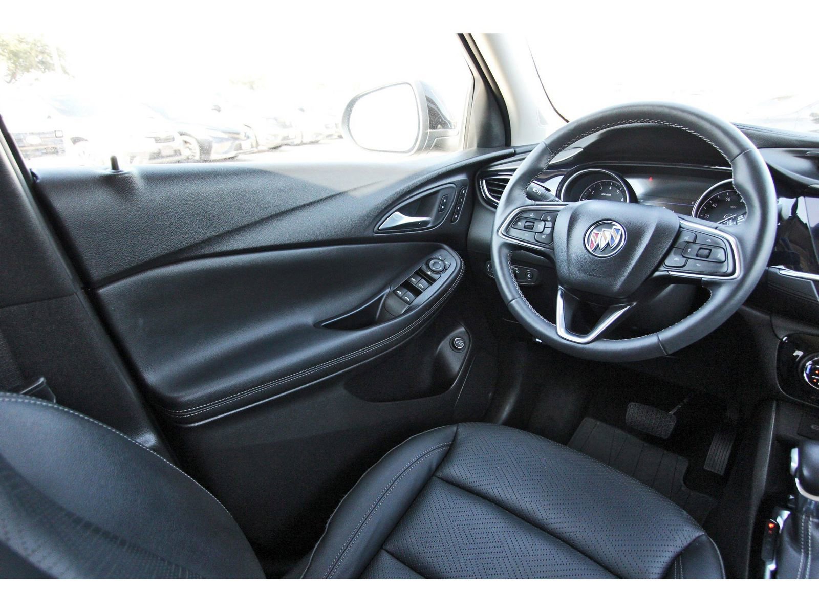 Used 2023 Buick Encore GX Essence w/ Experience Buick Package image 8