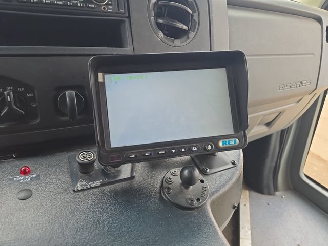 Used 2013 Ford E-450 and Econoline 450 Super Duty w/ Shuttle Bus Prep Pkg RWD image 31