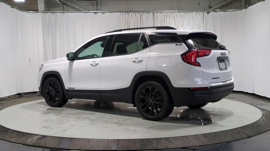 Used 2020 GMC Terrain SLE w/ Driver Convenience Package image 8
