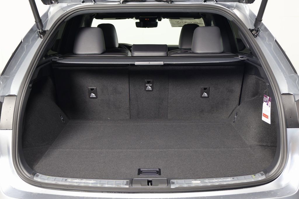 New 2026 Lexus RX 450h AWD image 8
