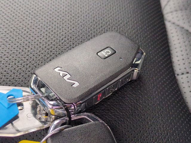 Certified 2025 Kia Sportage X-Line w/ Premium Package AWD/4WD image 35