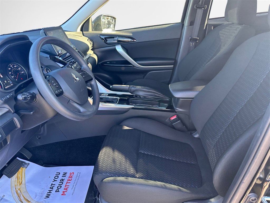 Used 2025 Mitsubishi Eclipse Cross LE image 12