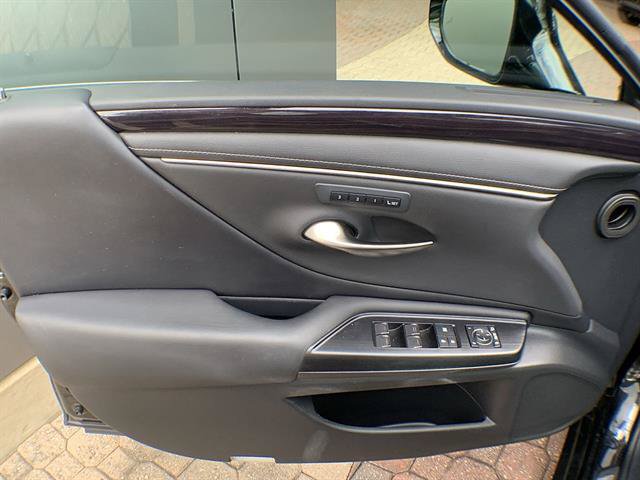 Certified 2021 Lexus ES 350 w/ Premium Package FWD image 13