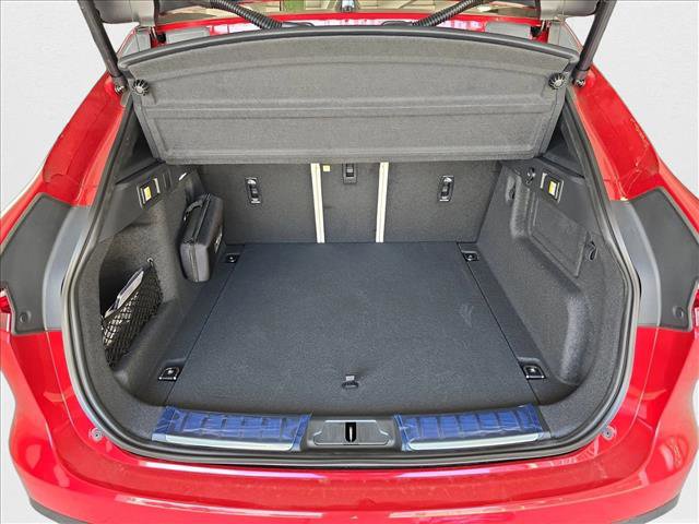 New 2026 Jaguar F-PACE R-Dynamic S image 9