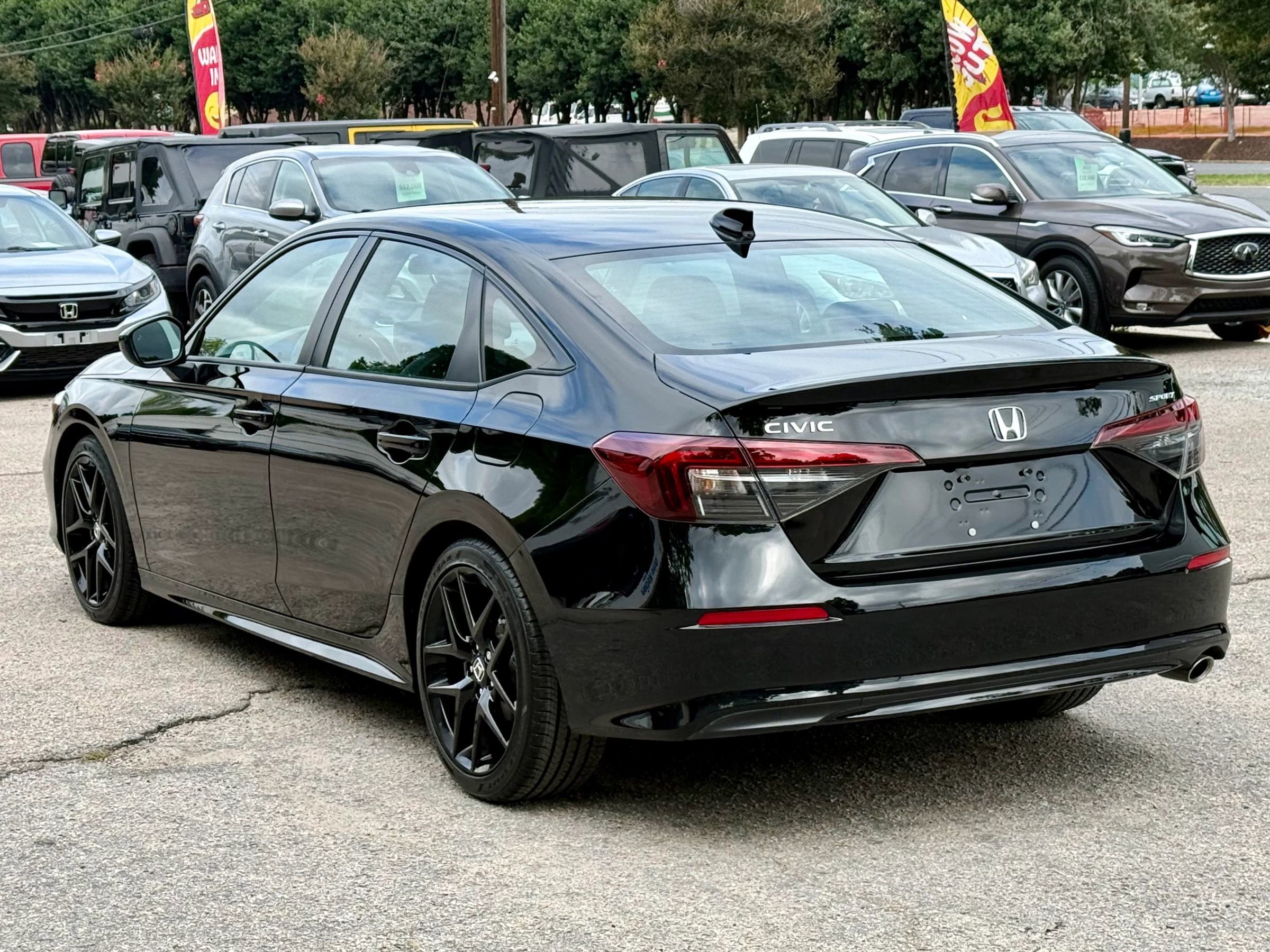Used 2025 Honda Civic Sport image 7