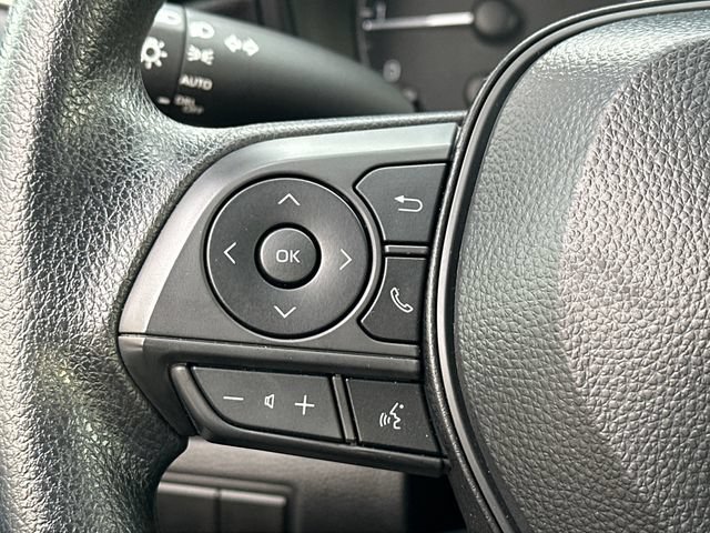 Used 2025 Toyota Corolla LE FWD image 19