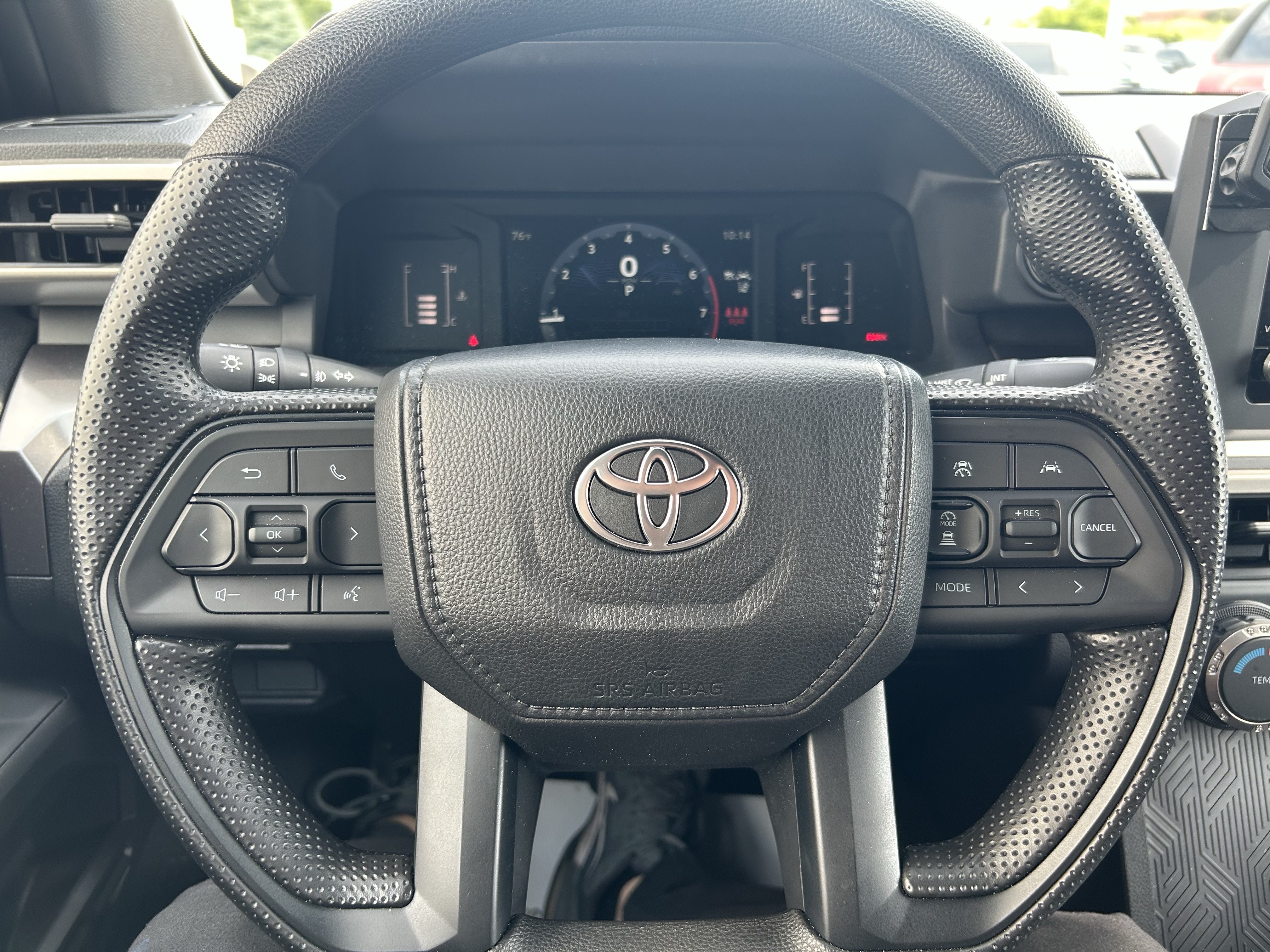 Certified 2025 Toyota Tacoma SR5 AWD/4WD image 22