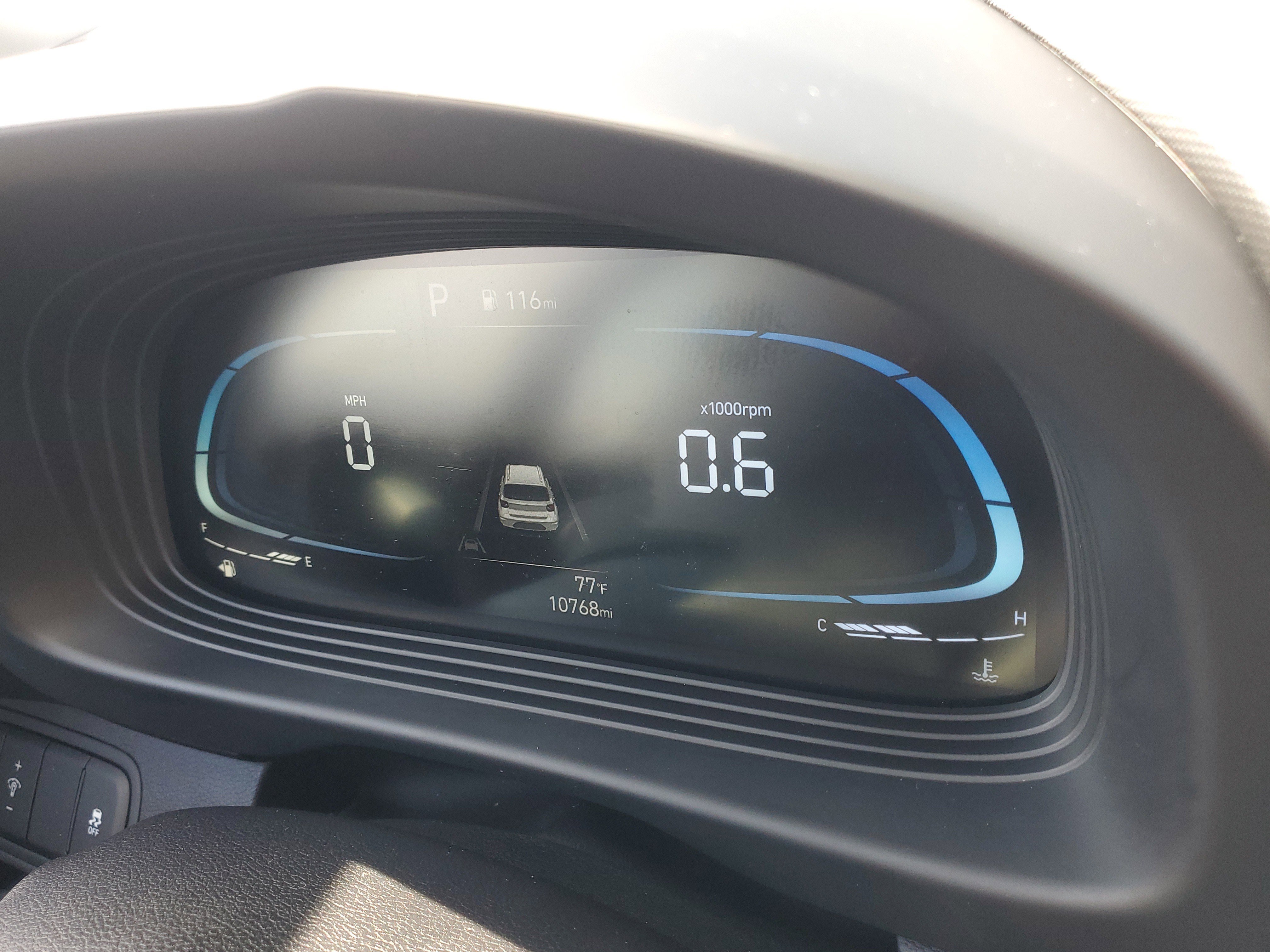 Used 2023 Hyundai Venue Limited image 23