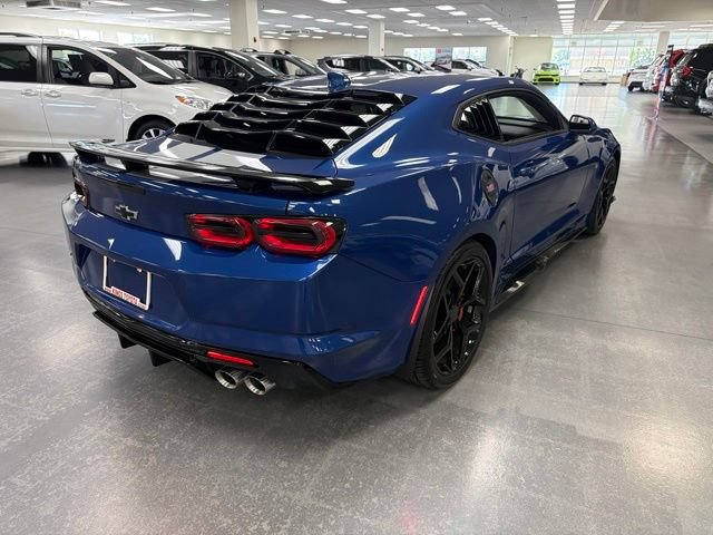 Used 2020 Chevrolet Camaro SS RWD image 7