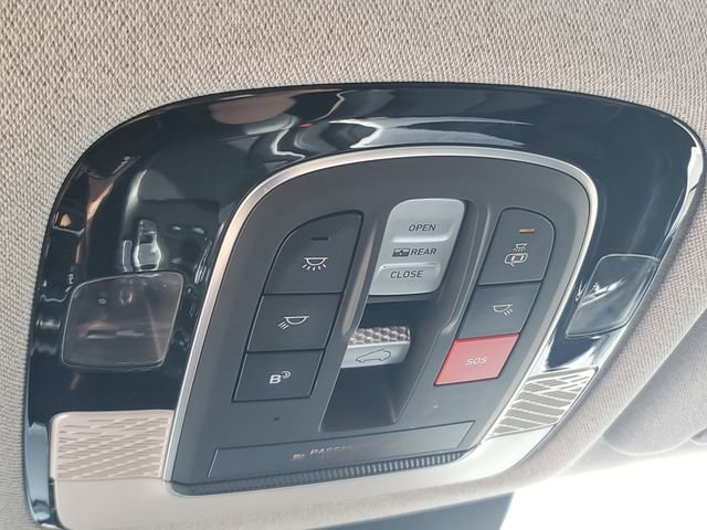 Used 2023 Hyundai Palisade Limited image 33