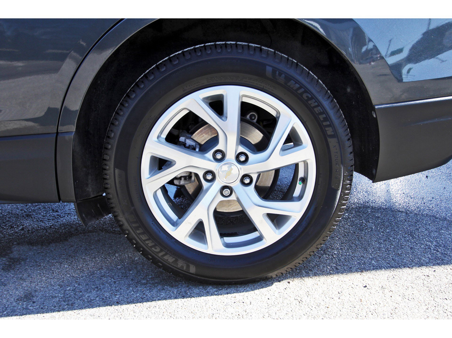 Used 2021 Chevrolet Equinox Premier FWD image 32