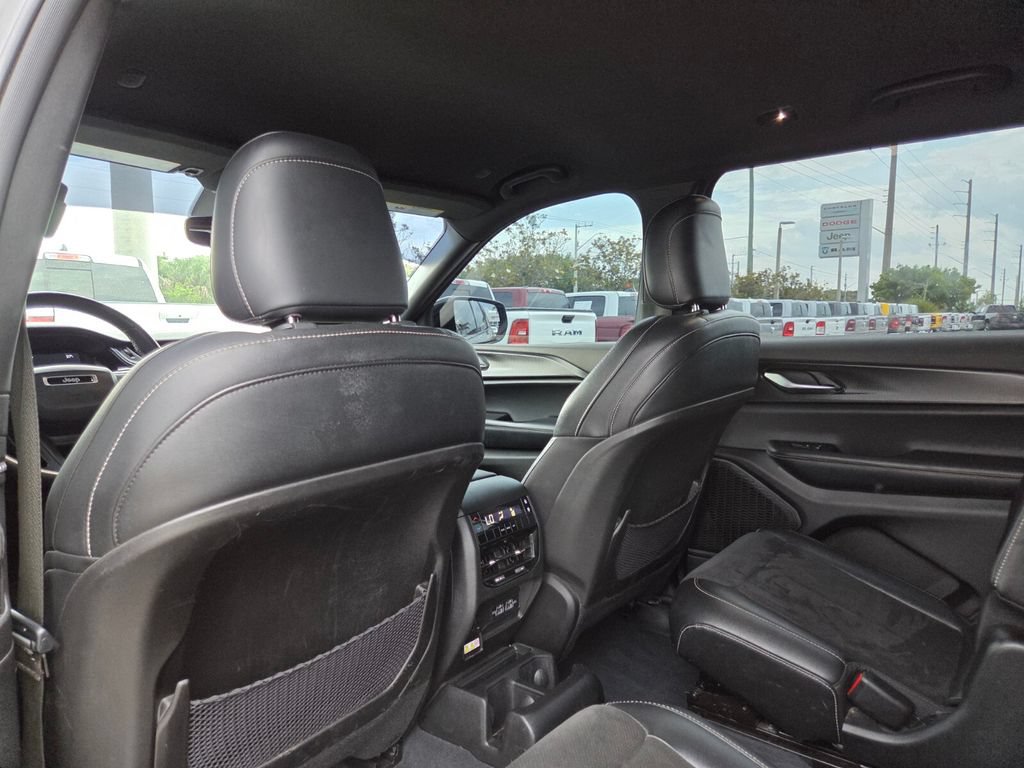 Used 2023 Jeep Grand Cherokee L Laredo RWD image 26
