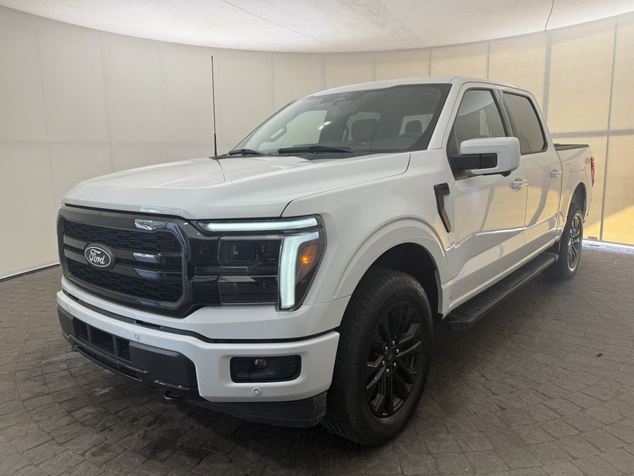 Certified 2025 Ford F150 Lariat AWD/4WD image 3