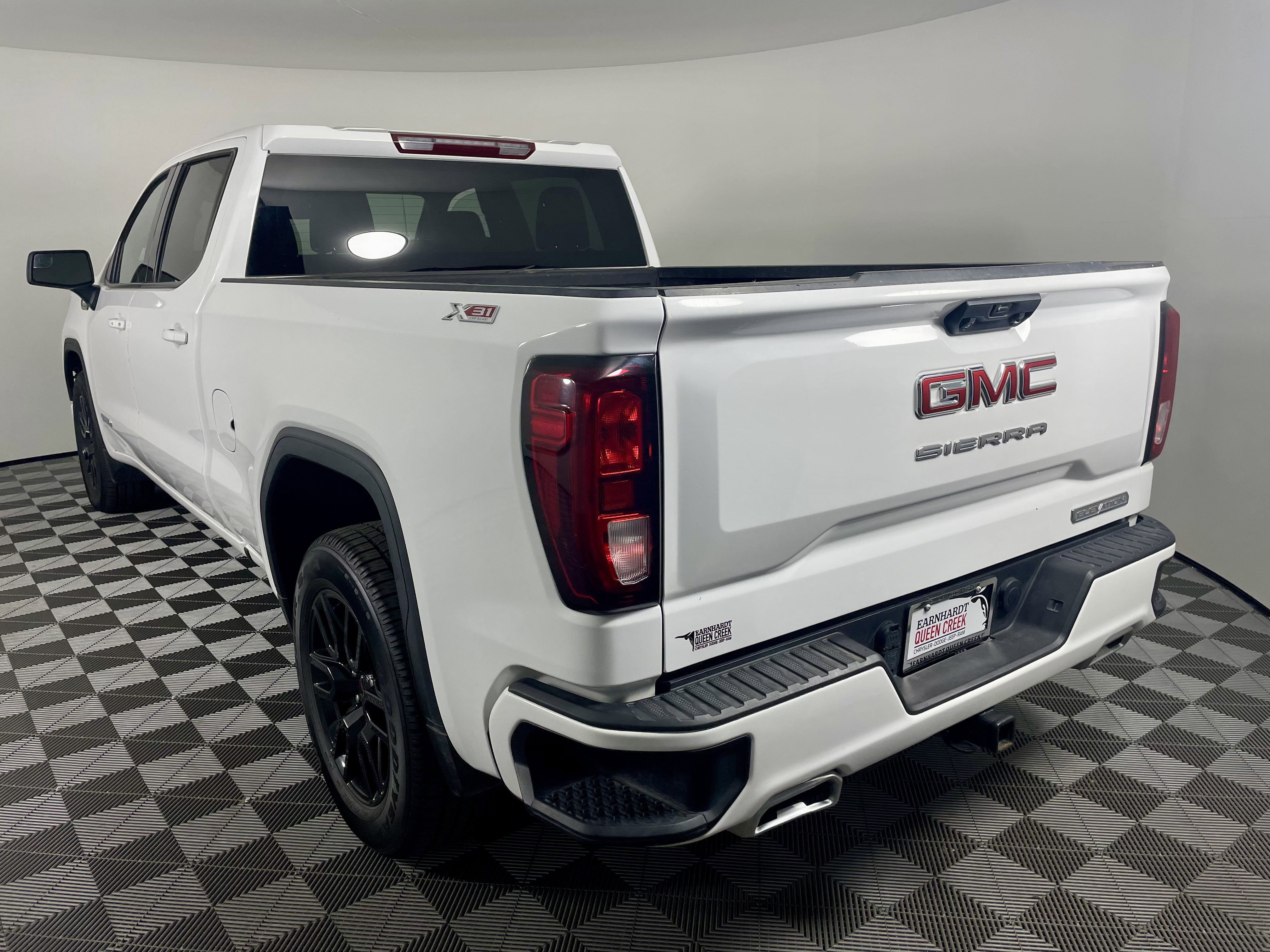 Used 2024 GMC Sierra 1500 Elevation w/ X31 Off-Road Package image 3