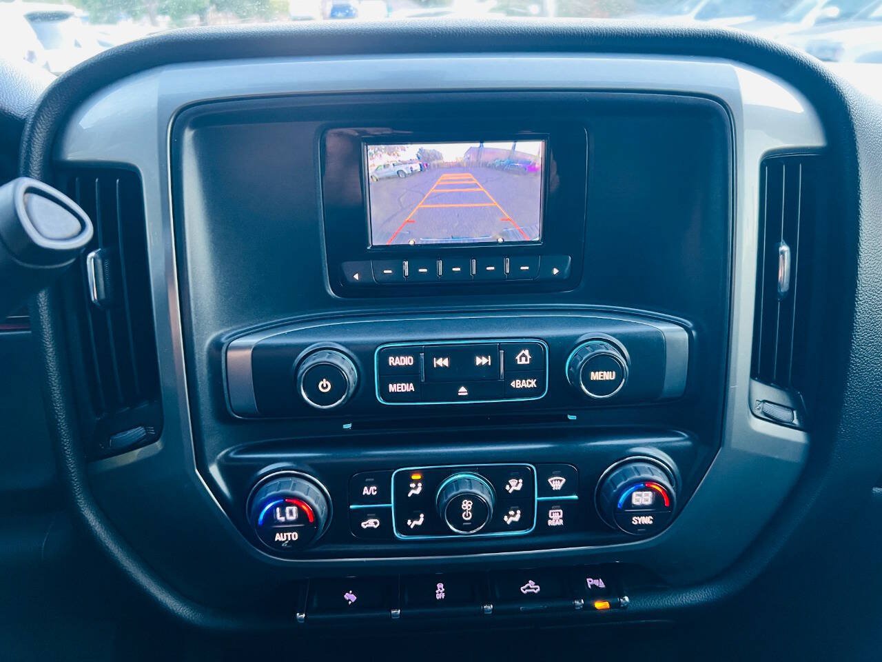 Used 2015 Chevrolet Silverado 2500 LT w/ LT Fleet Convenience Package AWD/4WD image 18