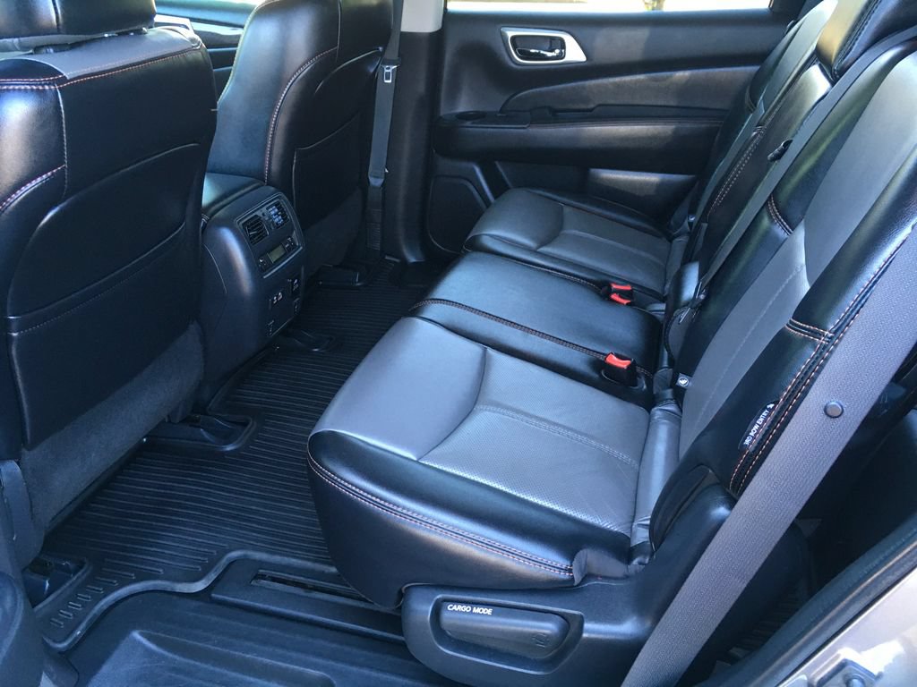 Used 2019 Nissan Pathfinder SL AWD/4WD image 24