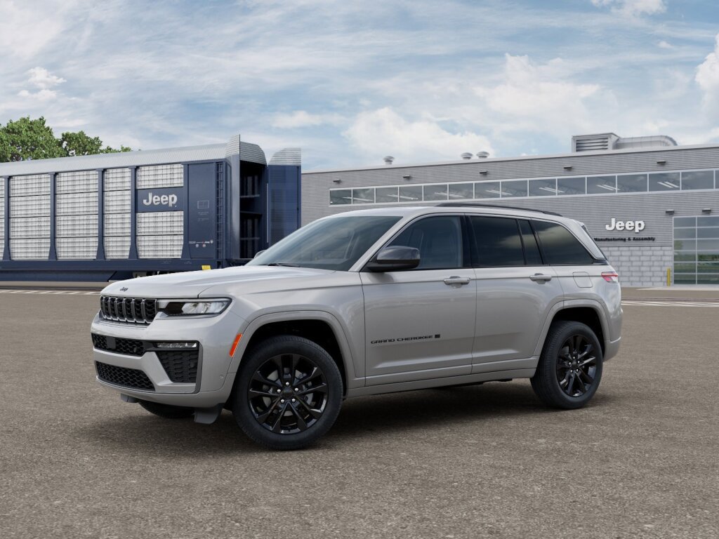 New 2026 Jeep Grand Cherokee Limited AWD/4WD image 2