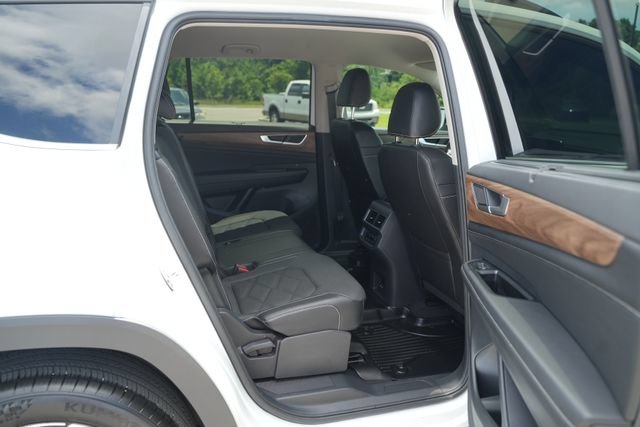 Used 2024 Volkswagen Atlas SE AWD/4WD image 22