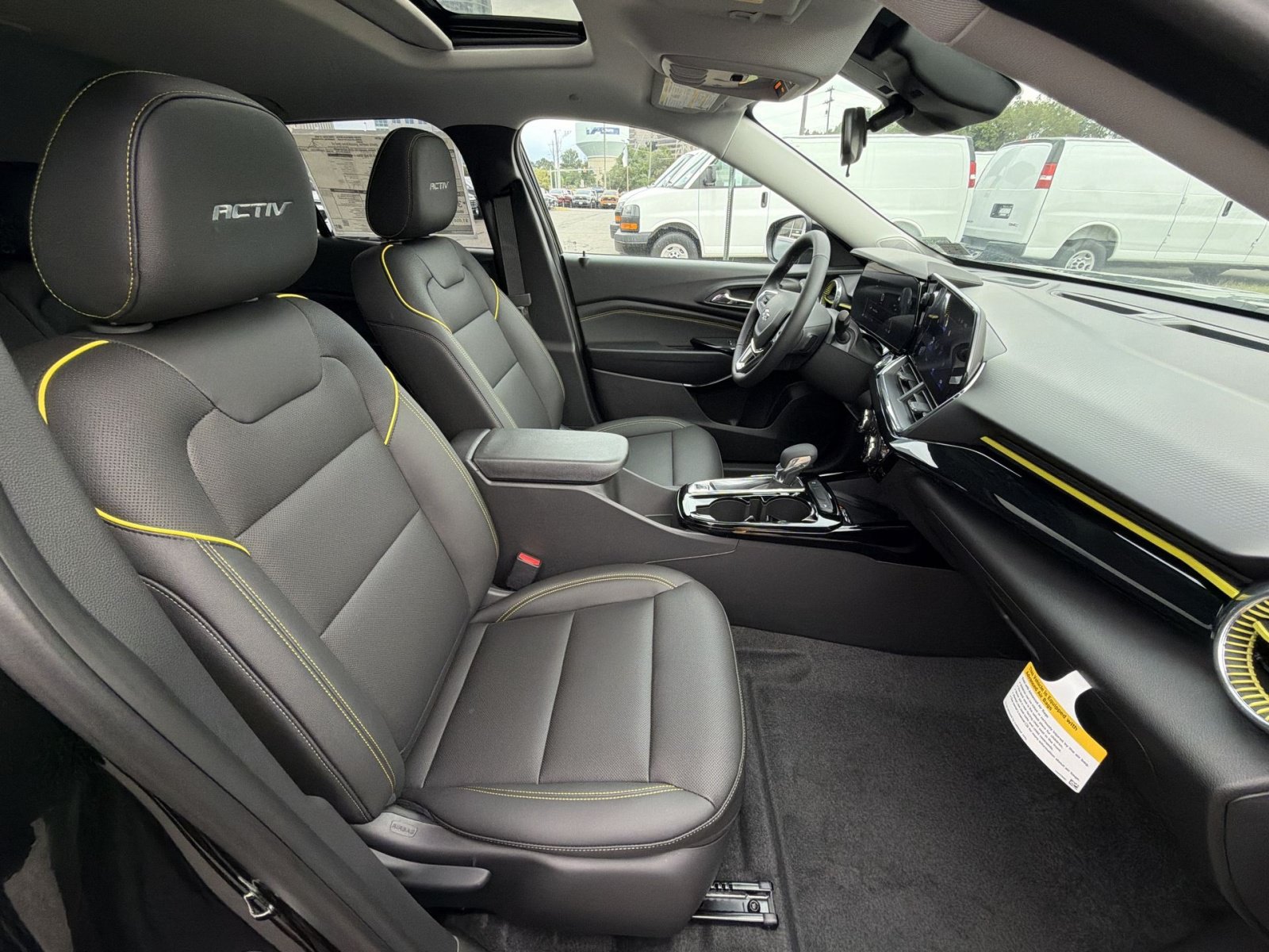 New 2026 Chevrolet Trax ACTIV w/ Sunroof Package FWD image 27