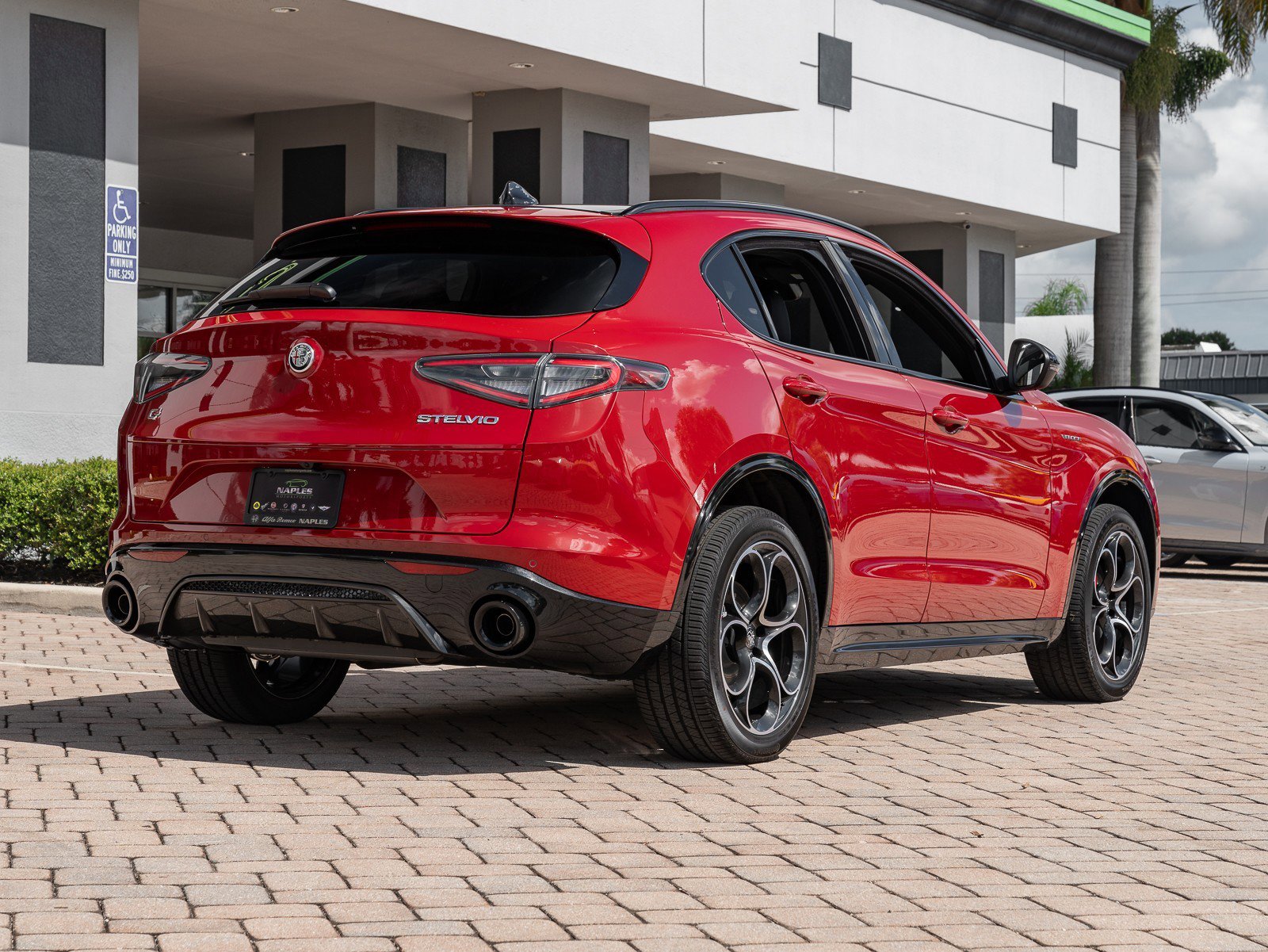 New 2024 Alfa Romeo Stelvio Veloce image 21