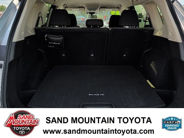Used 2023 Nissan Rogue SV FWD image 7