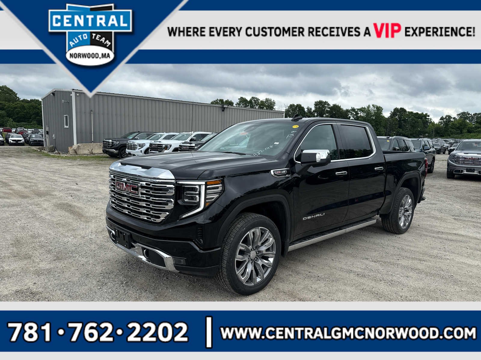 New 2026 GMC Sierra 1500 Denali w/ Denali Reserve Package AWD/4WD image 1