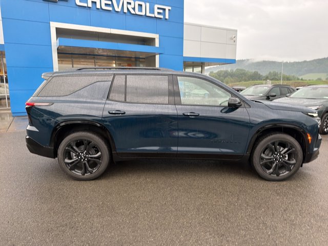 New 2027 Chevrolet Traverse RS w/ LPO, Floor Liner Package AWD/4WD image 3