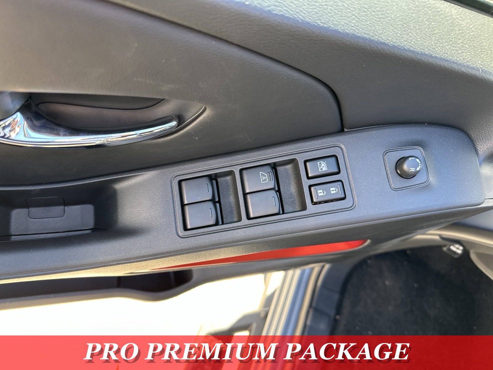 New 2025 Nissan Frontier PRO-4X w/ Pro Premium Package image 12