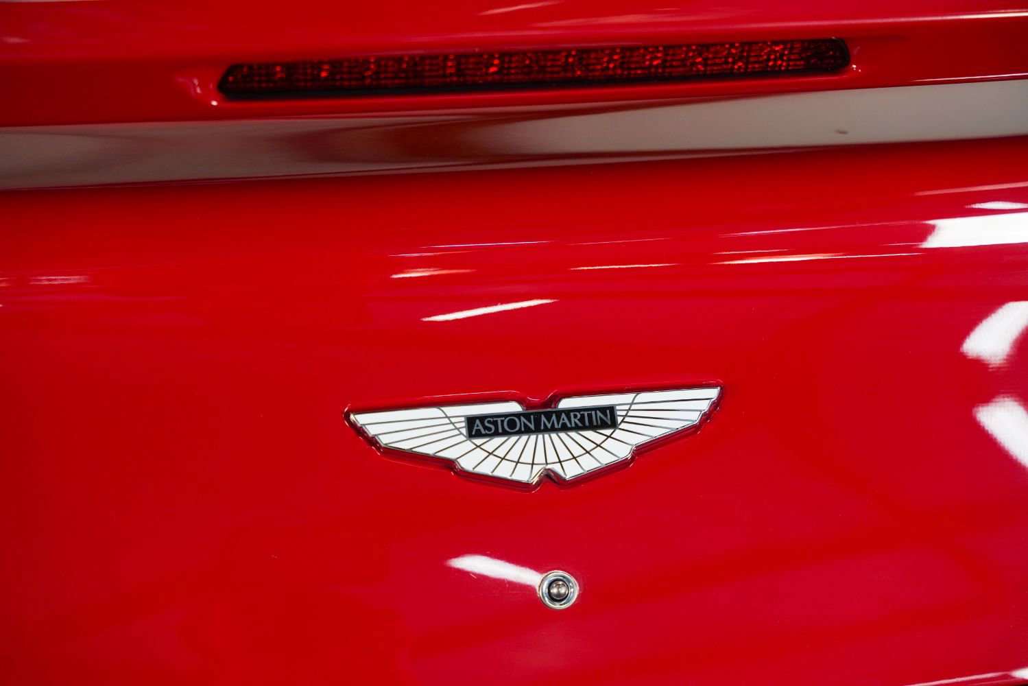 Used 2014 Aston Martin Vanquish Volante RWD image 22
