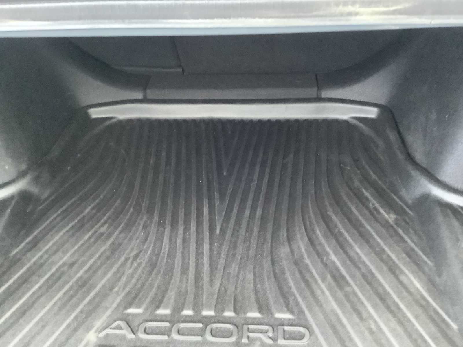 Certified 2025 Honda Accord SE image 14