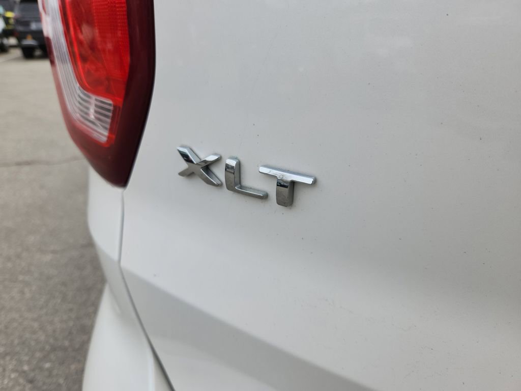 Used 2017 Ford Explorer XLT w/ Equipment Group 202A image 31