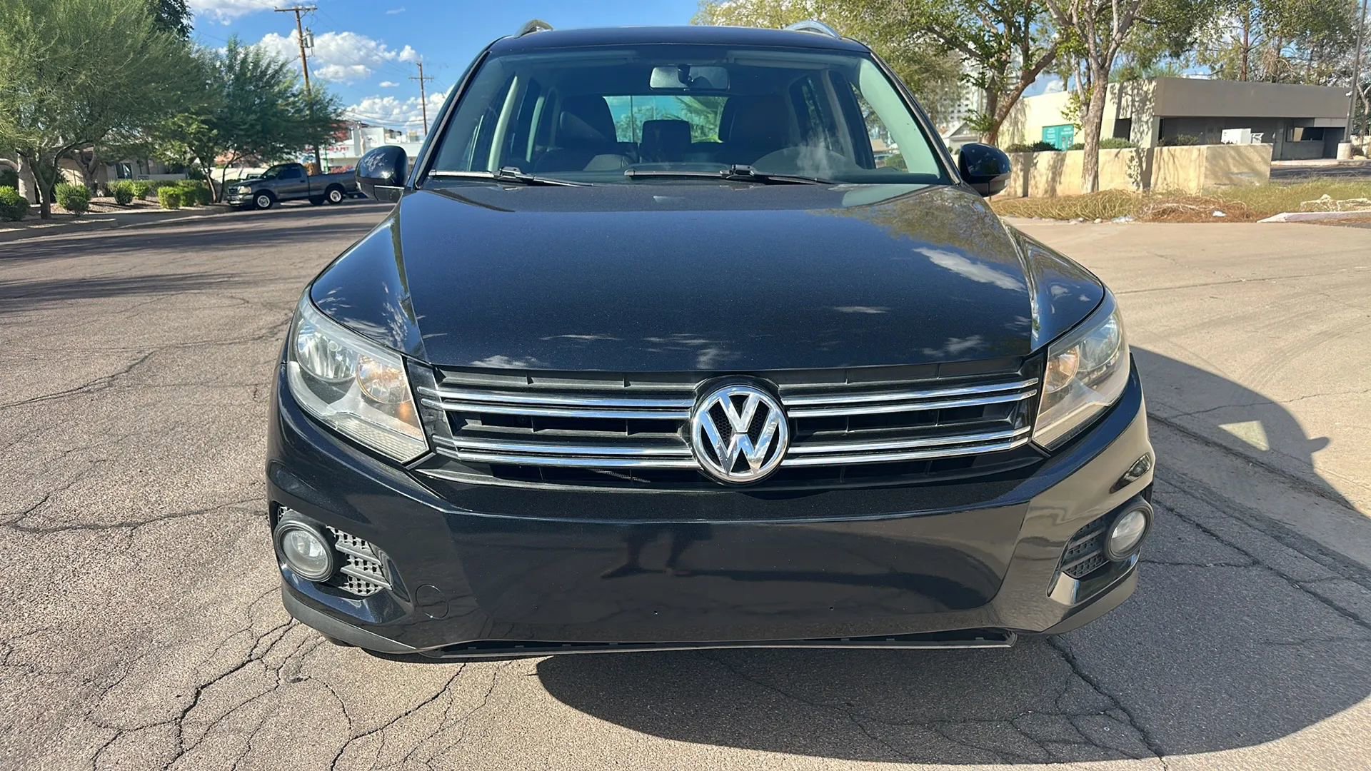 Used 2013 Volkswagen Tiguan SE FWD image 3