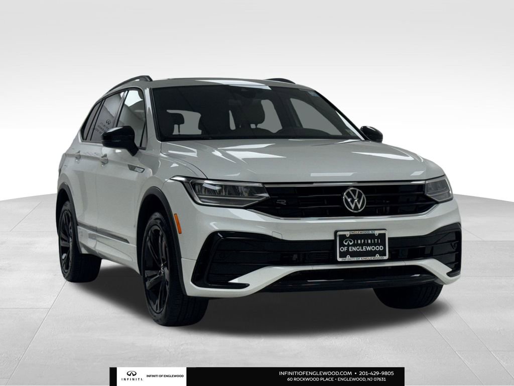 Used 2024 Volkswagen Tiguan SE R-Line