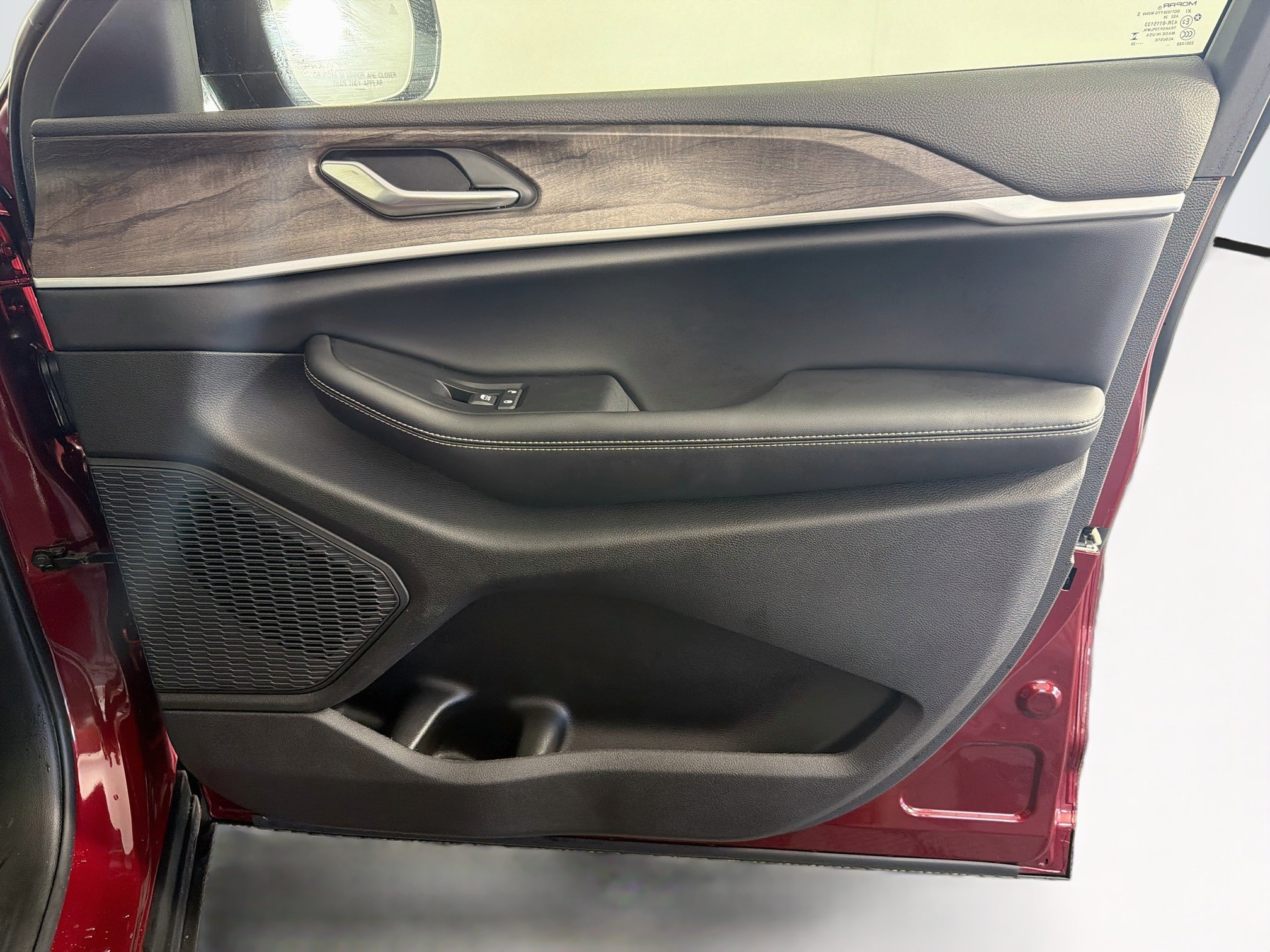 Used 2026 Jeep Grand Cherokee L 2WD image 35