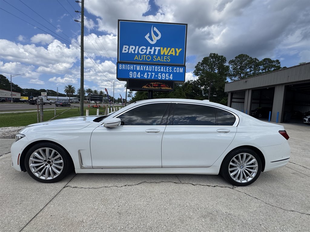 Used 2020 BMW 740i RWD image 2