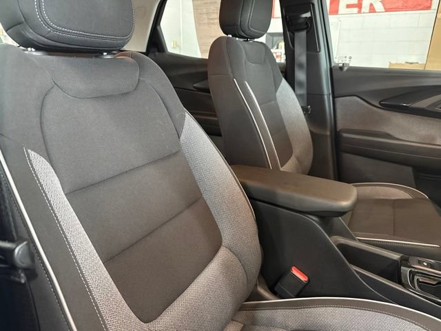 Used 2023 Chevrolet TrailBlazer LS FWD image 27