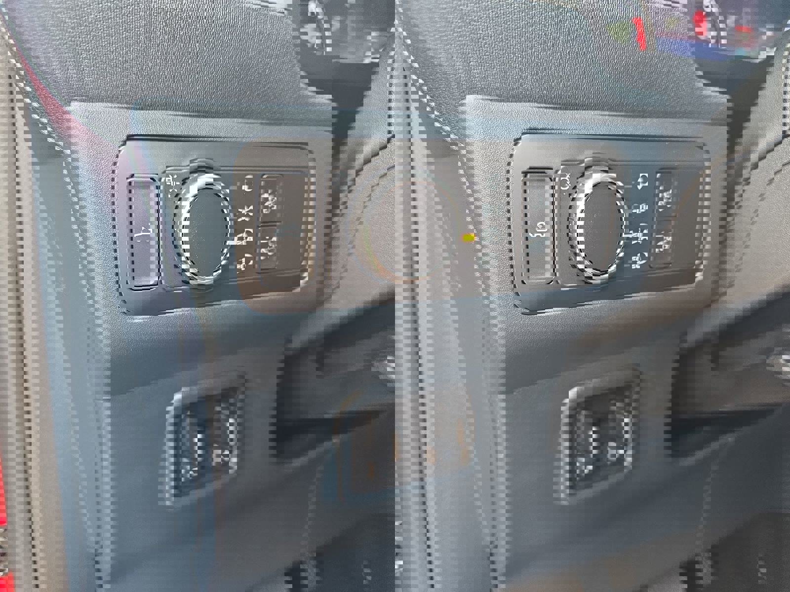 Used 2022 Ford Maverick Lariat w/ Lariat Luxury Package image 28