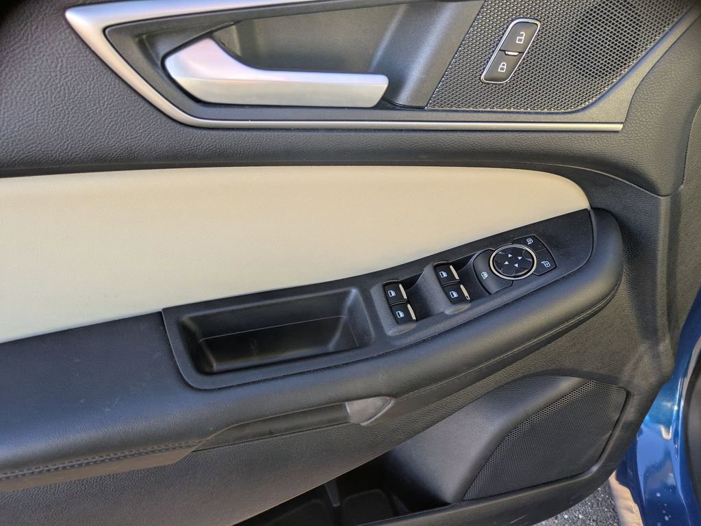 Used 2021 Ford Edge SEL w/ Convenience Package image 10